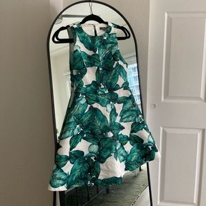 Gracia leaf print a-line dress